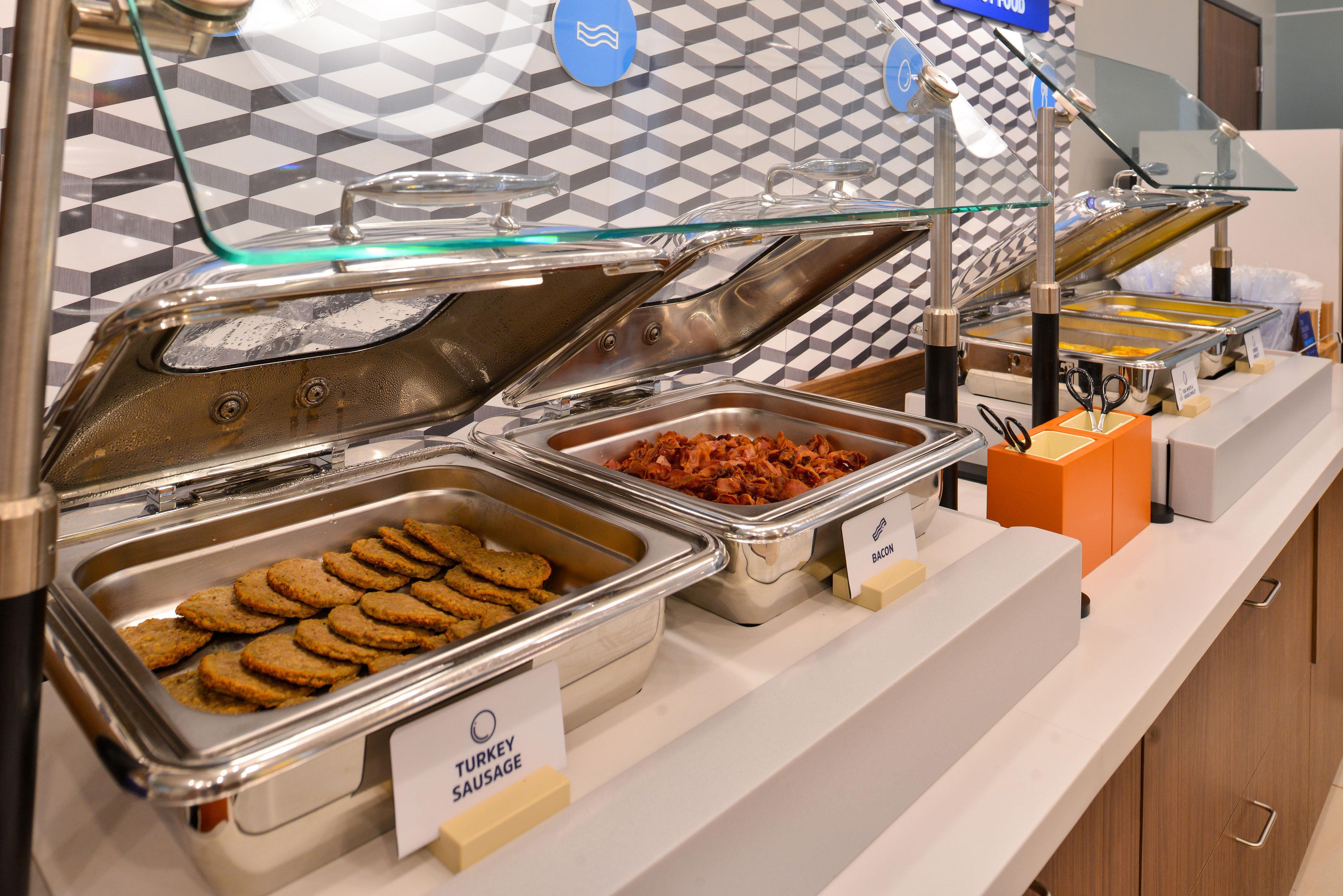 Holiday Inn Express & Suites - Dickinson By Ihg Buitenkant foto