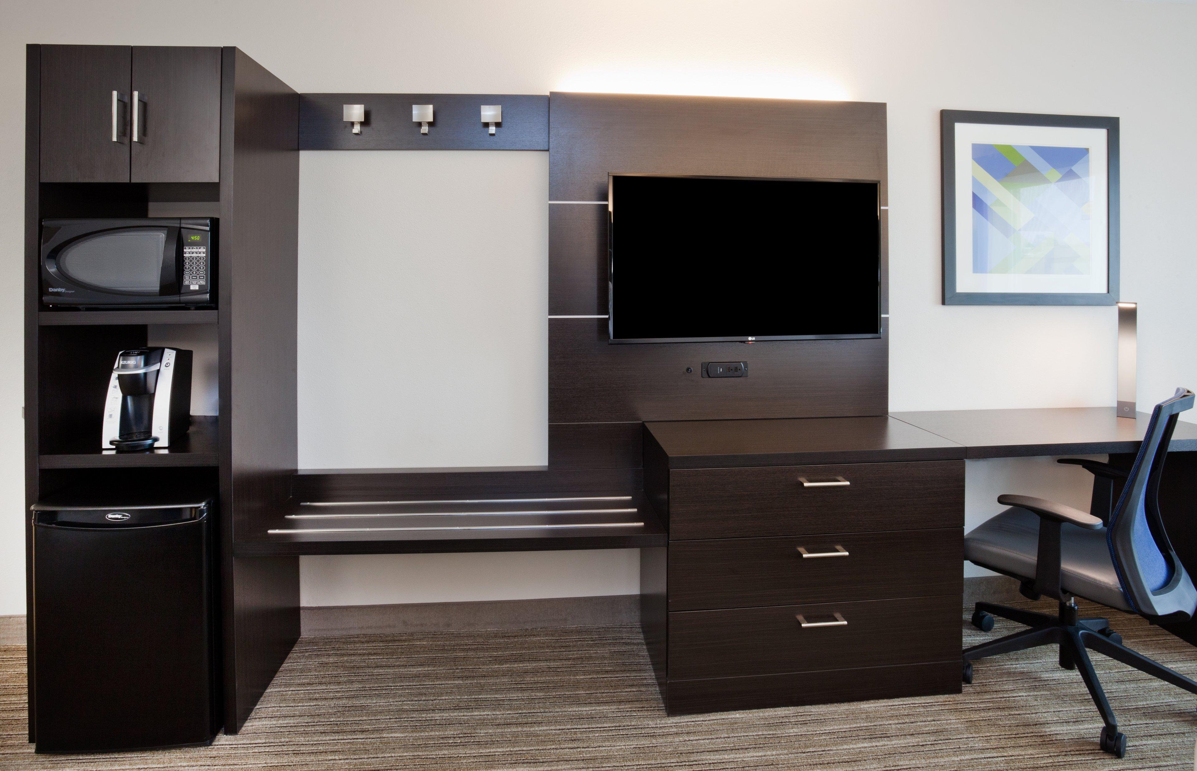 Holiday Inn Express & Suites - Dickinson By Ihg Buitenkant foto