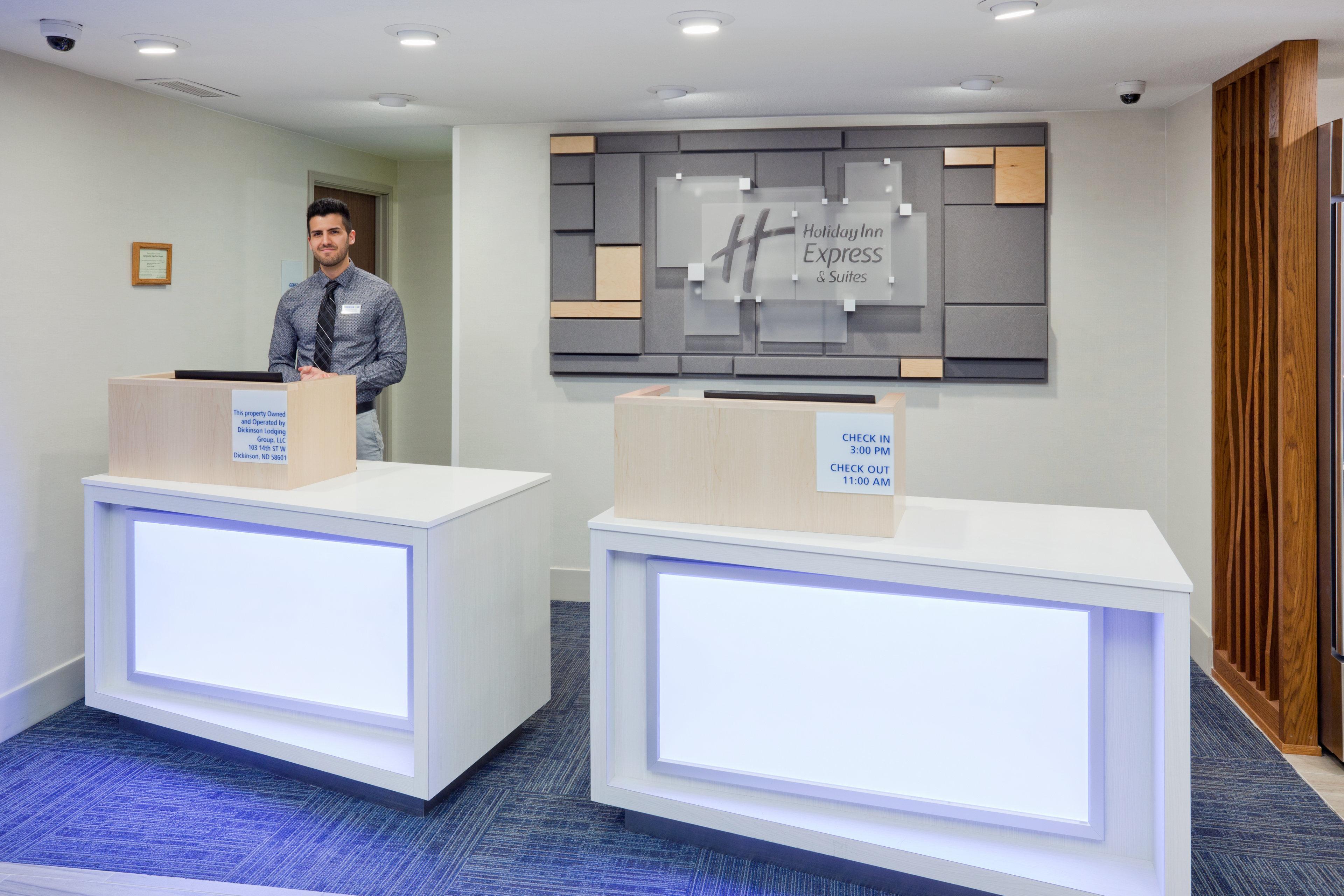 Holiday Inn Express & Suites - Dickinson By Ihg Buitenkant foto
