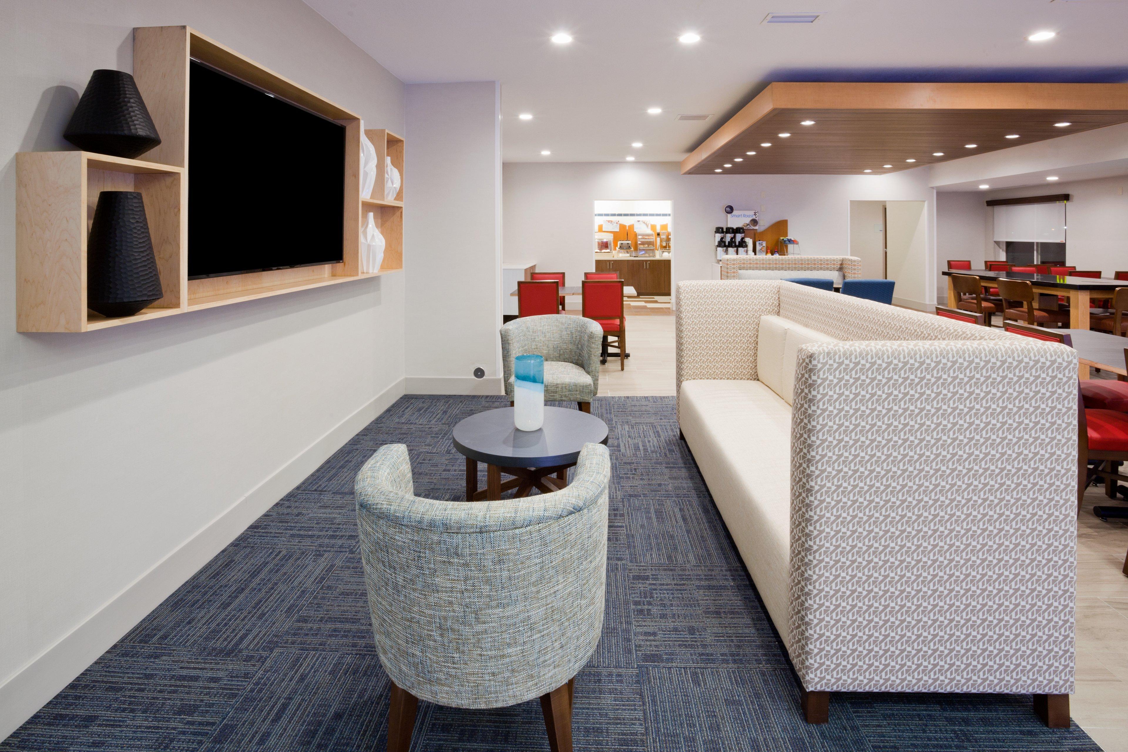 Holiday Inn Express & Suites - Dickinson By Ihg Buitenkant foto
