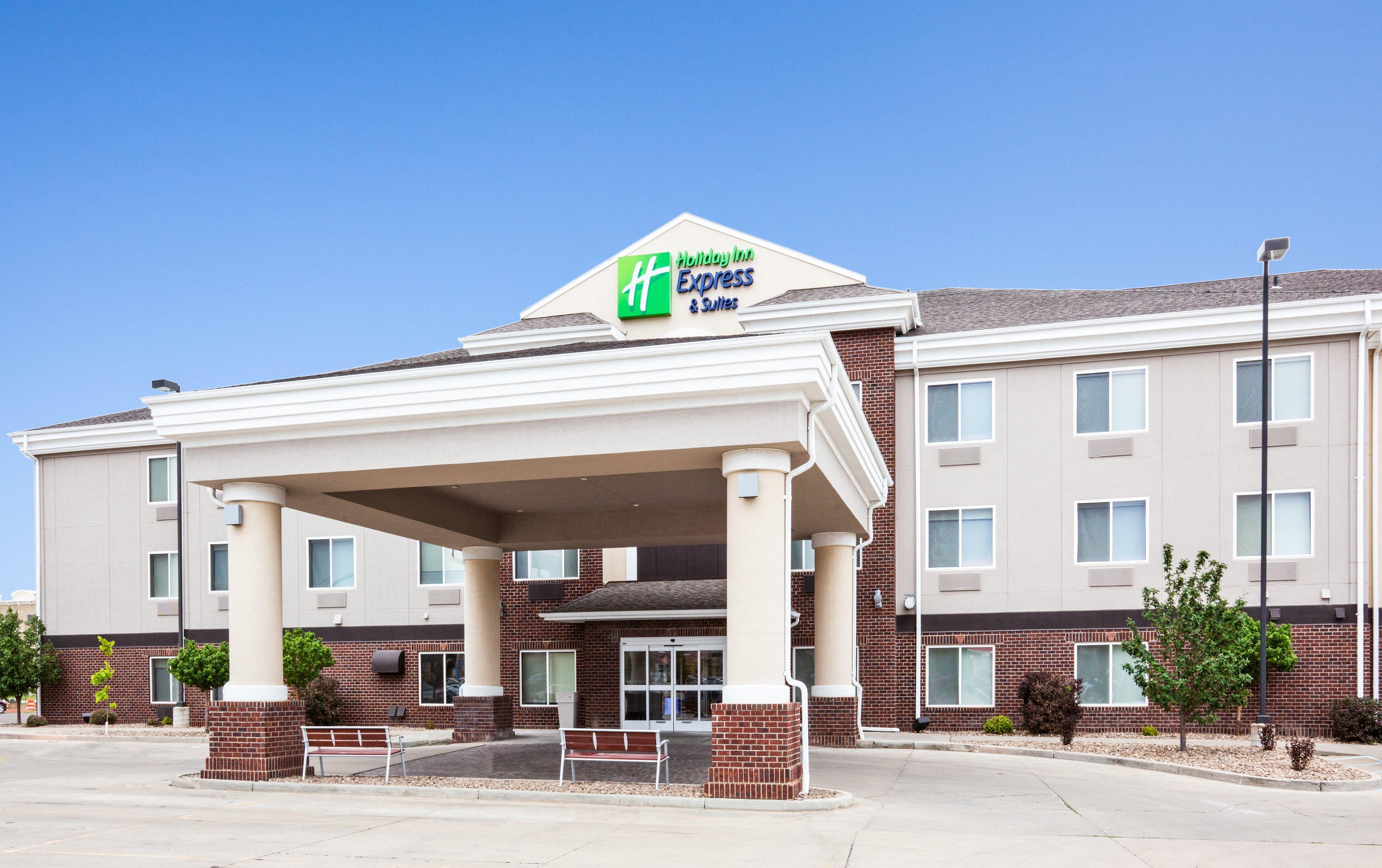 Holiday Inn Express & Suites - Dickinson By Ihg Buitenkant foto