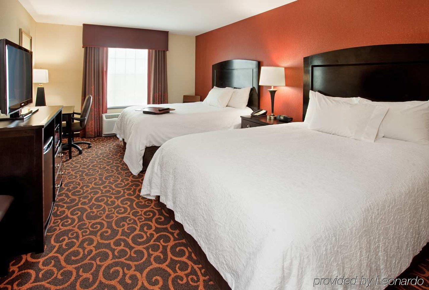 Holiday Inn Express & Suites - Dickinson By Ihg Buitenkant foto