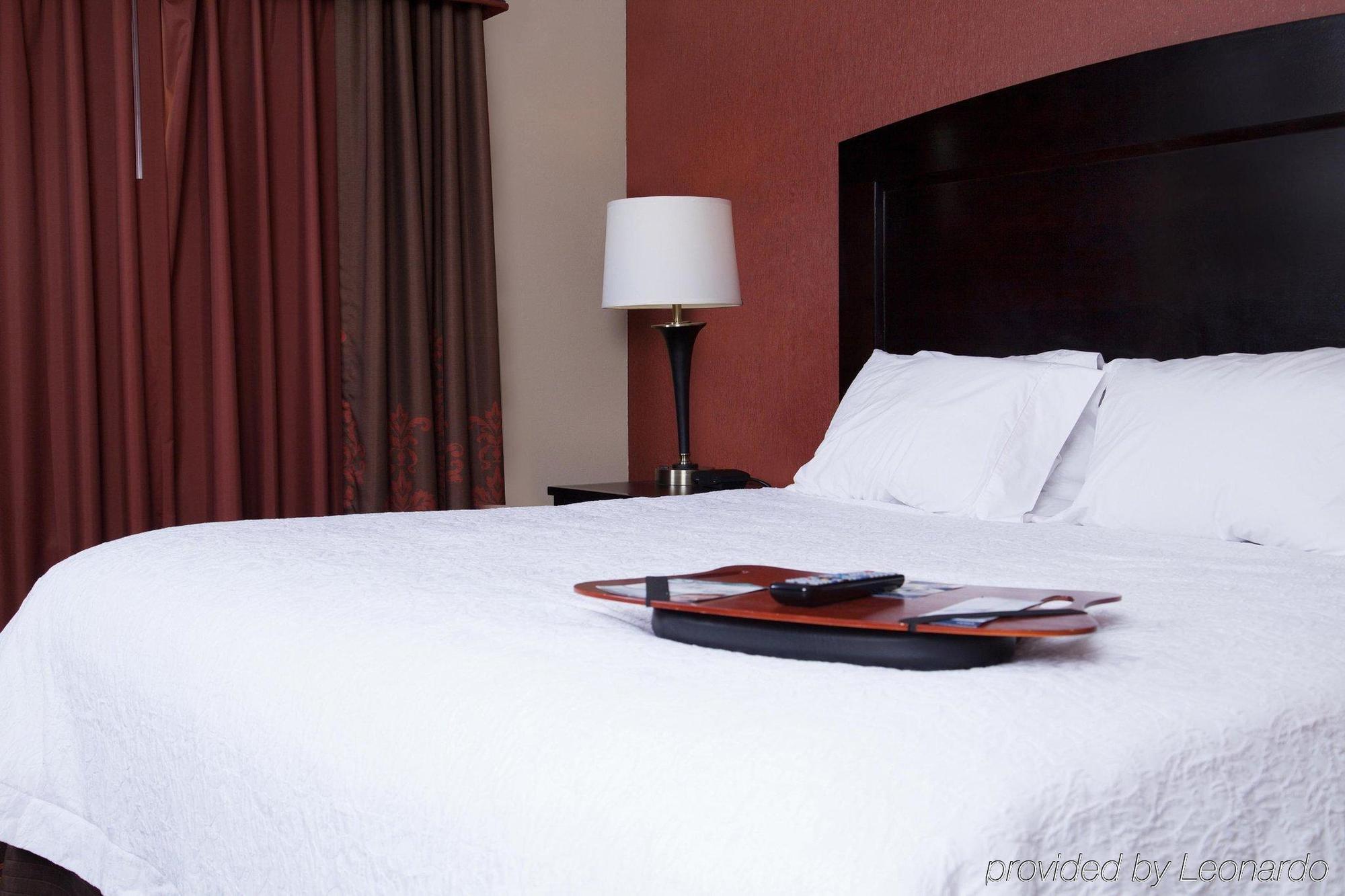 Holiday Inn Express & Suites - Dickinson By Ihg Buitenkant foto