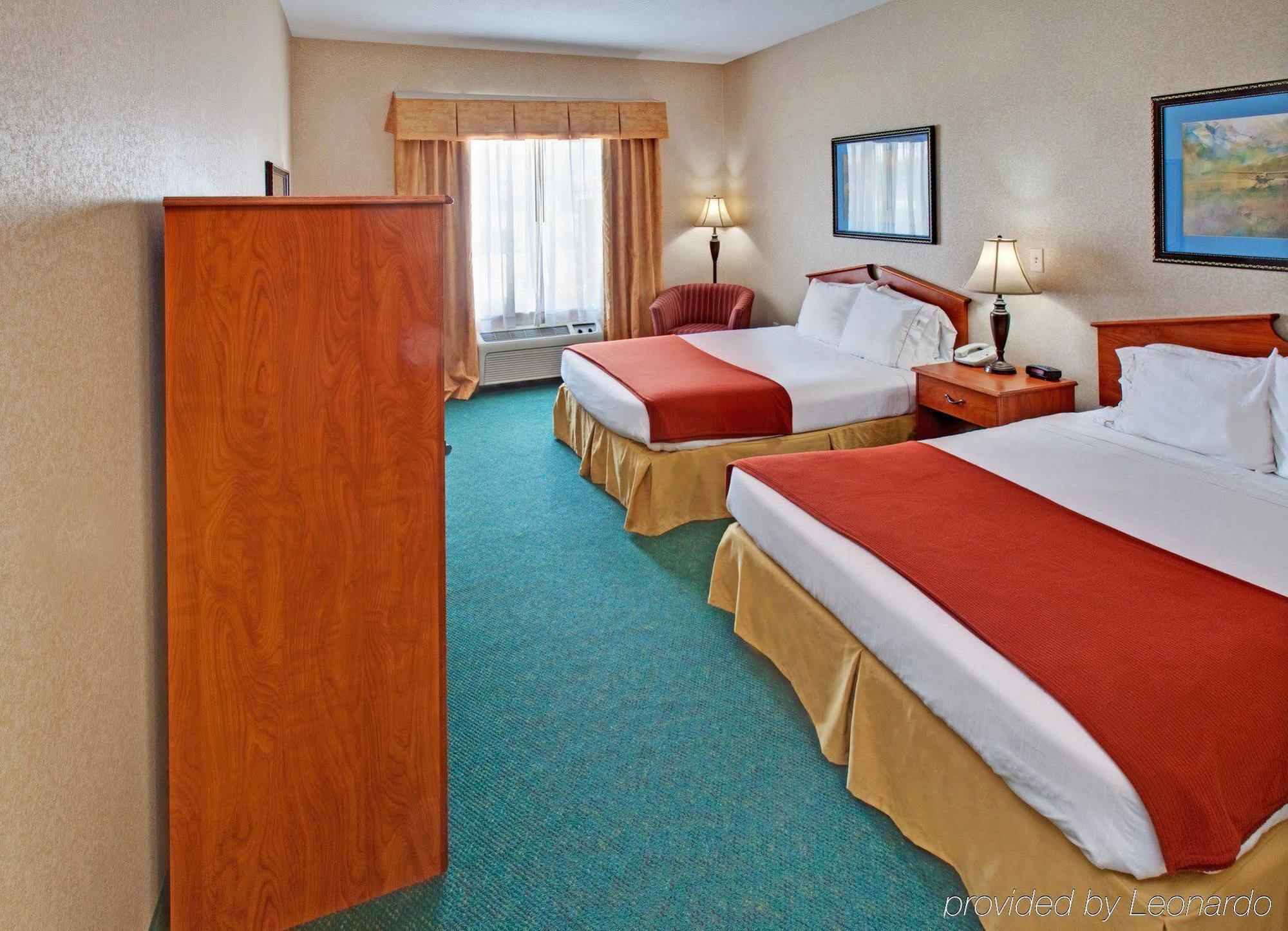 Holiday Inn Express & Suites - Dickinson By Ihg Kamer foto