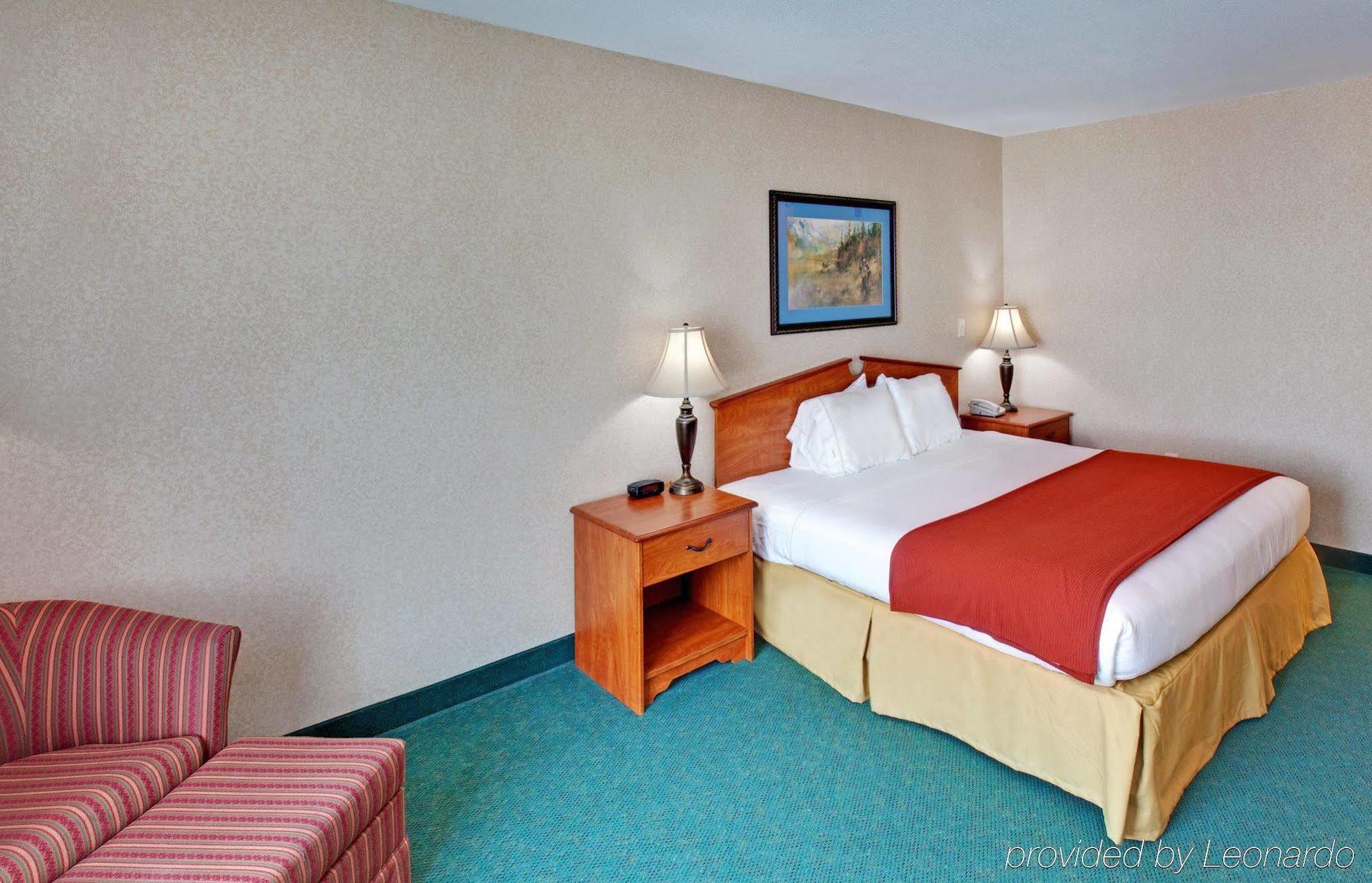 Holiday Inn Express & Suites - Dickinson By Ihg Buitenkant foto