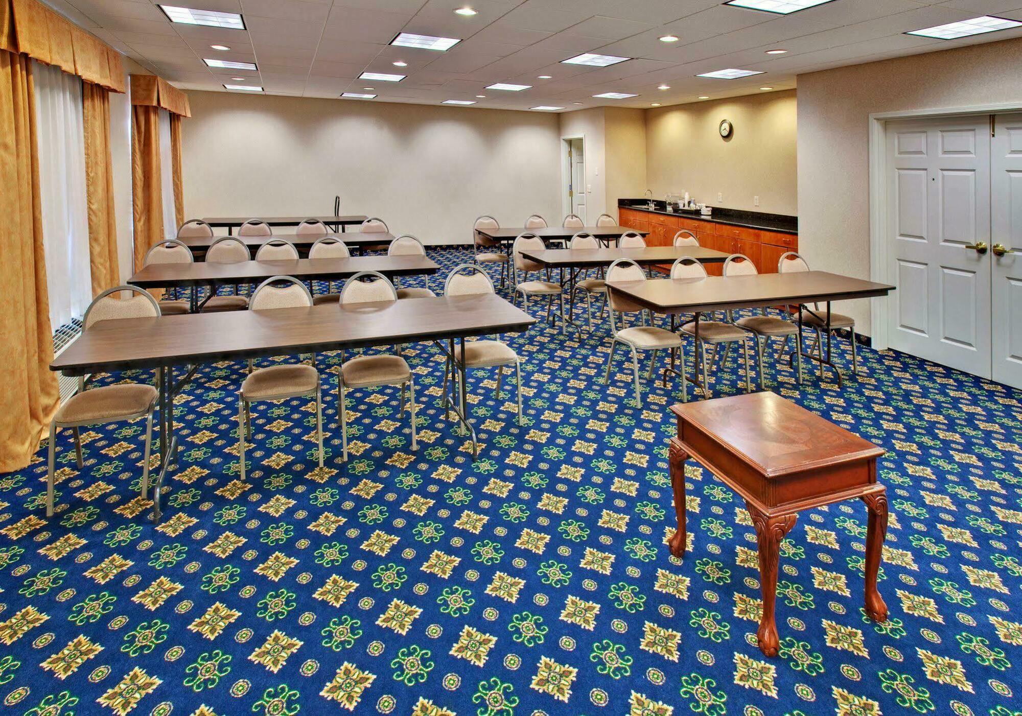 Holiday Inn Express & Suites - Dickinson By Ihg Faciliteiten foto
